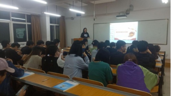 发挥榜样力量 一起奔向...