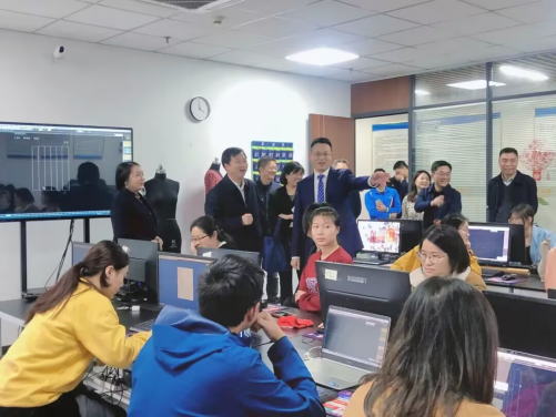 就业服务进专业，精准...