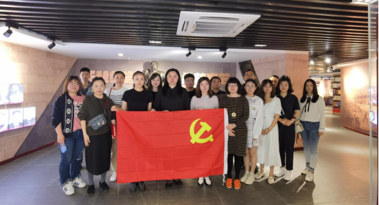 红岩精神照我心——传...