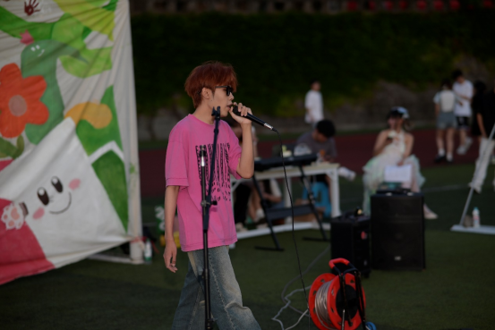 “爆燃青春，永不落夏...