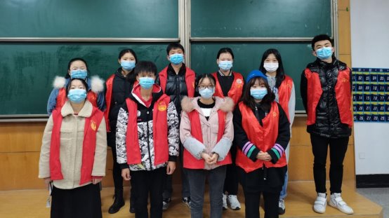 校园美化之打扫教室活动