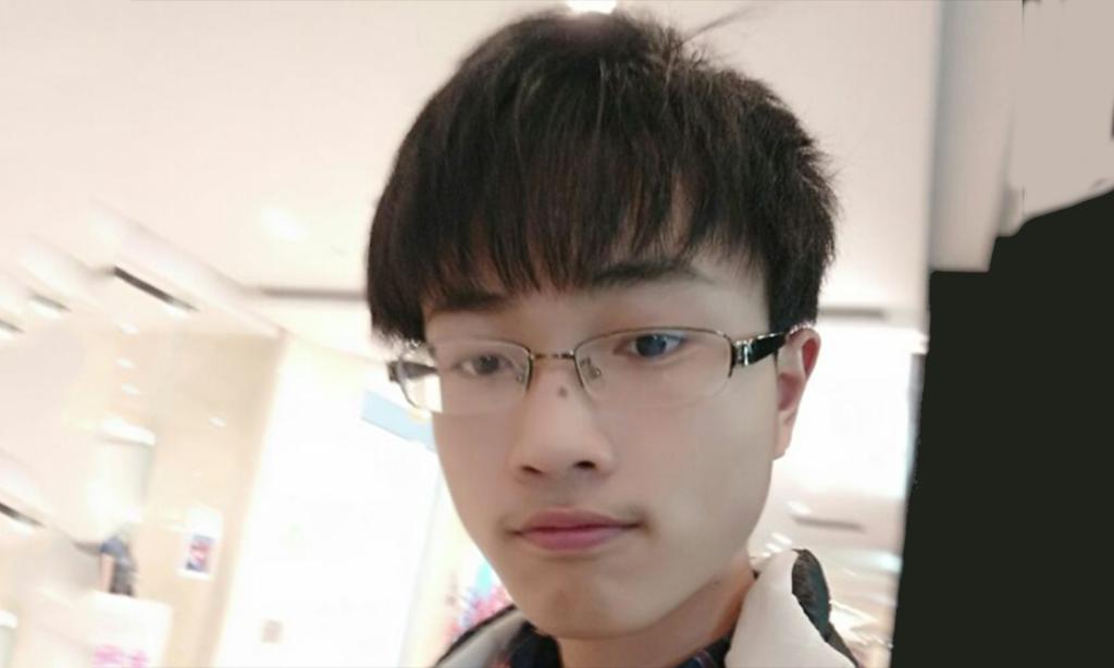 李 鑫 优秀在校生