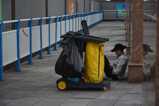 29银奖《短暂的憩息》...
