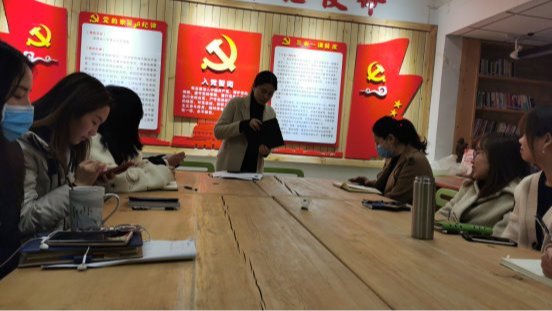 以身作则，心系学生，...