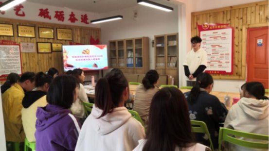 传媒与设计学院学工支...