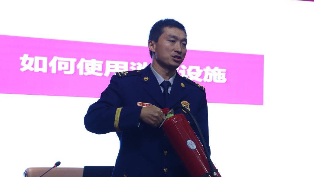 传媒与设计学院开展201...