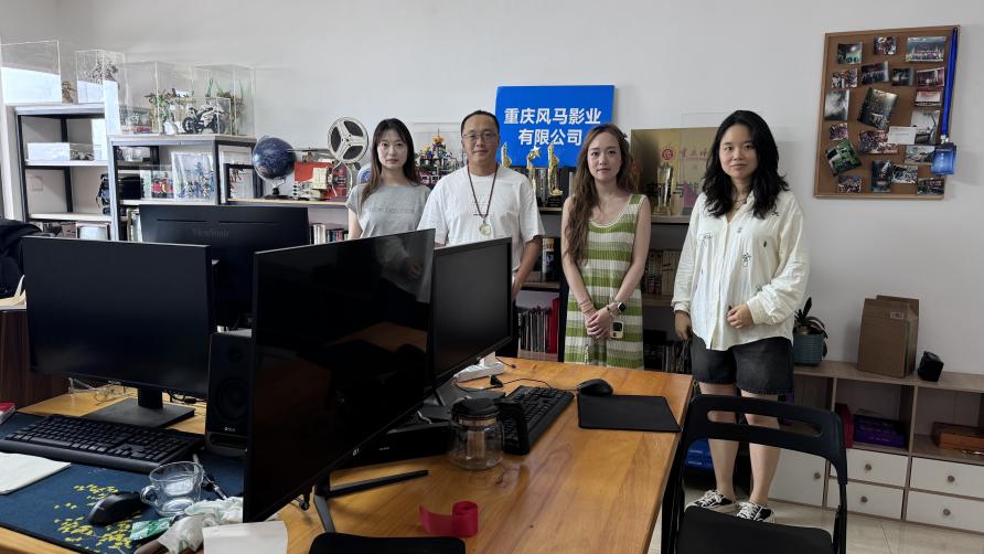 数智技术教研室教师走...