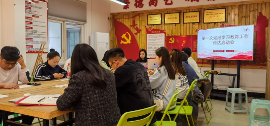 传媒与设计学院传媒专...