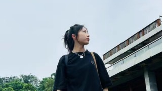 徐娅妮-网络新闻与传播...