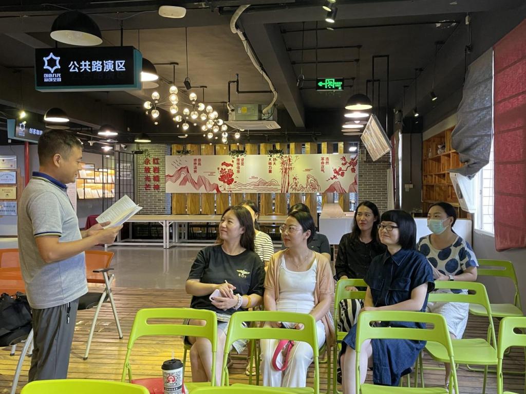 “弘扬伟大建党精神，...