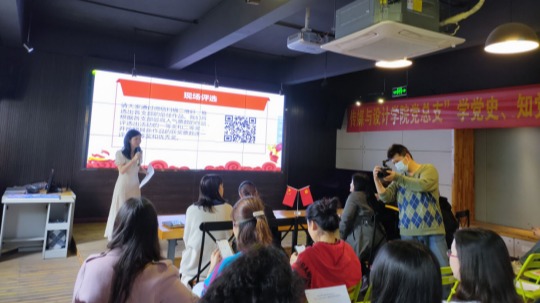 “唱歌曲、颂金句、绘...