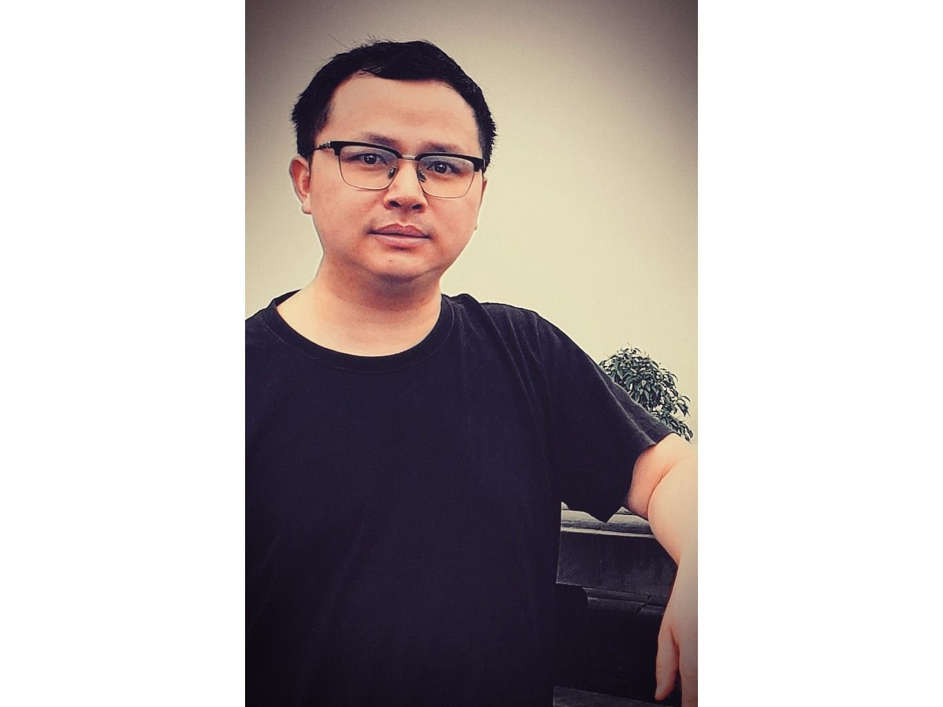 田雁飞 全媒体广告与营...